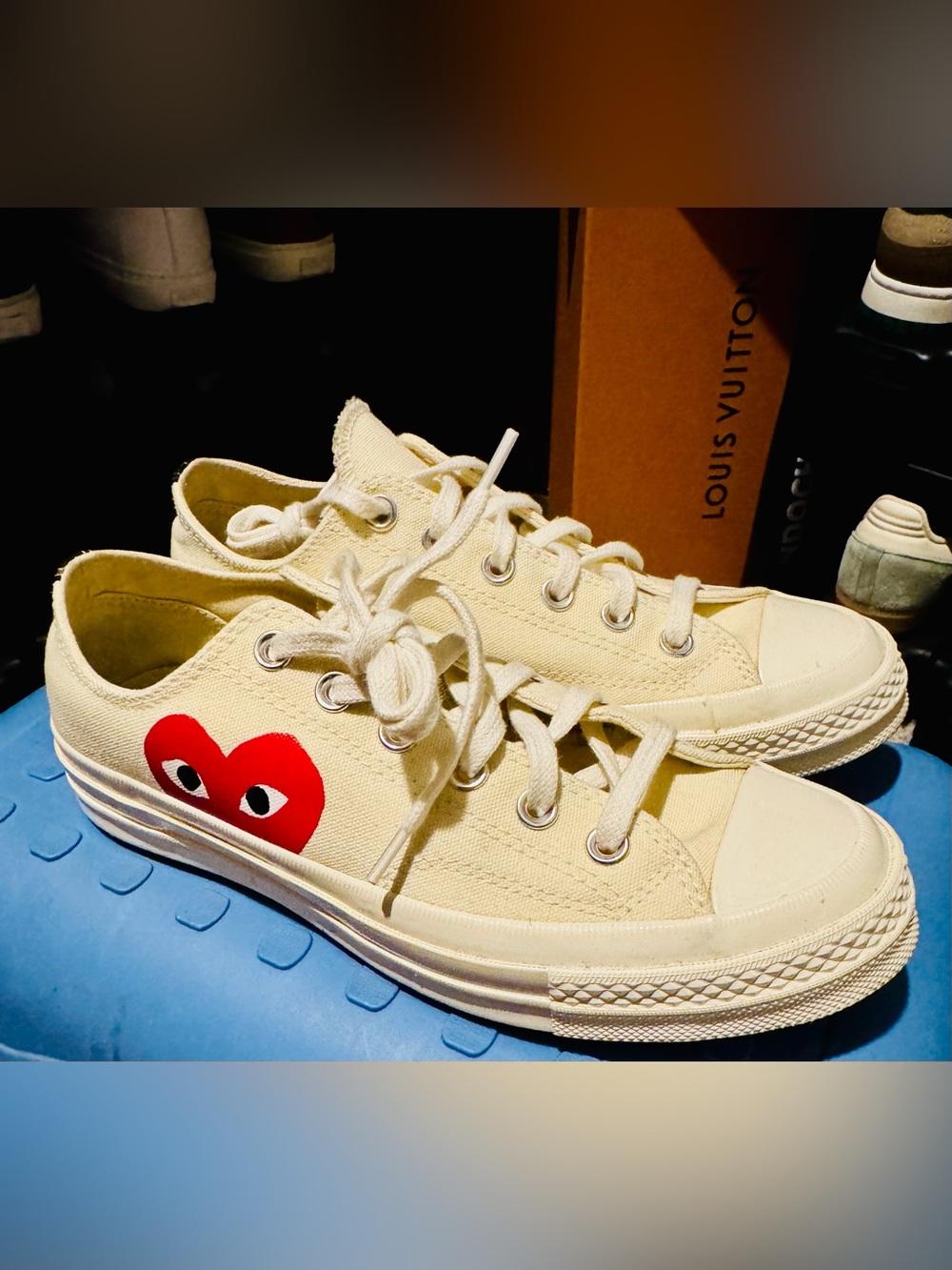 Comme des Garcons Cream Canvas Low-Top Sneakers with Red Heart Motif